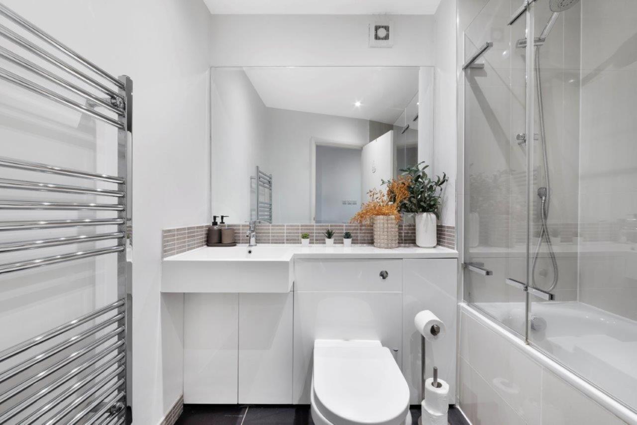 Huge Shoreditch Apartment- Private Roof Terrace ลอนดอน ภายนอก รูปภาพ