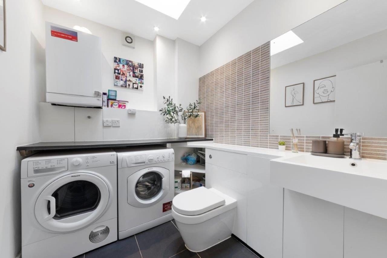 Huge Shoreditch Apartment- Private Roof Terrace ลอนดอน ภายนอก รูปภาพ